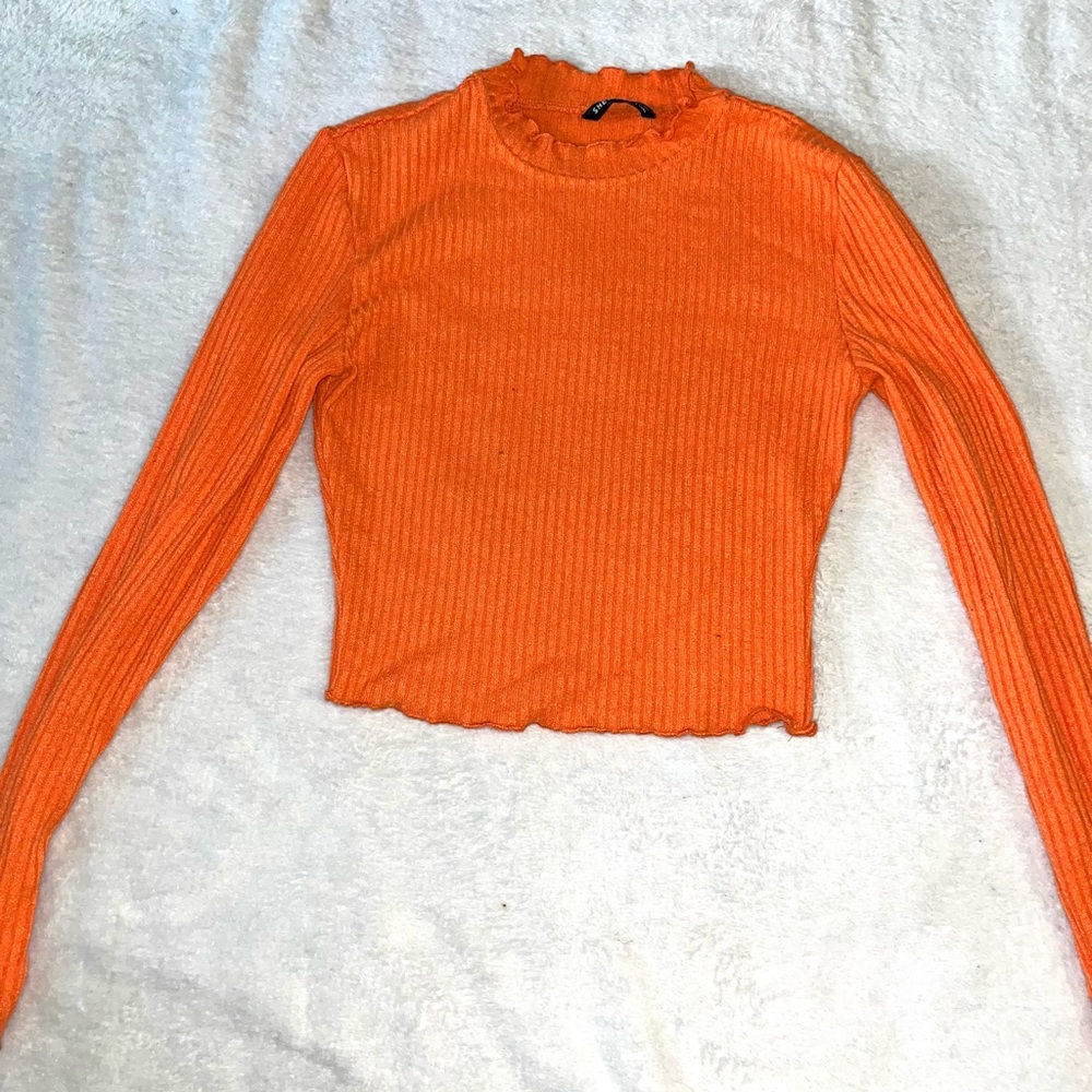 Orange long sleeve crop top